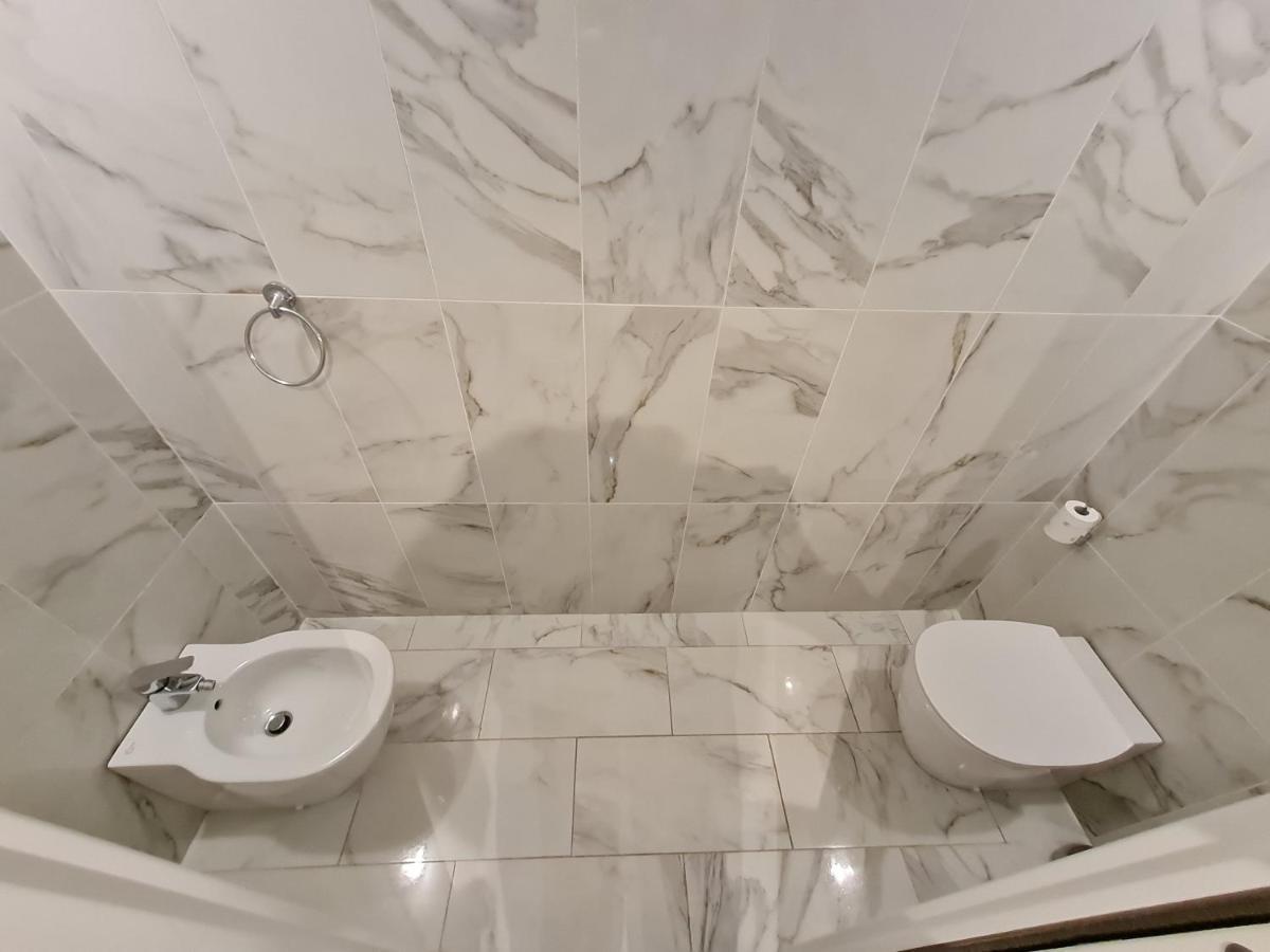 Apartament Isola - Ugo Bassi Charme Loft Mediolan Zewnętrze zdjęcie